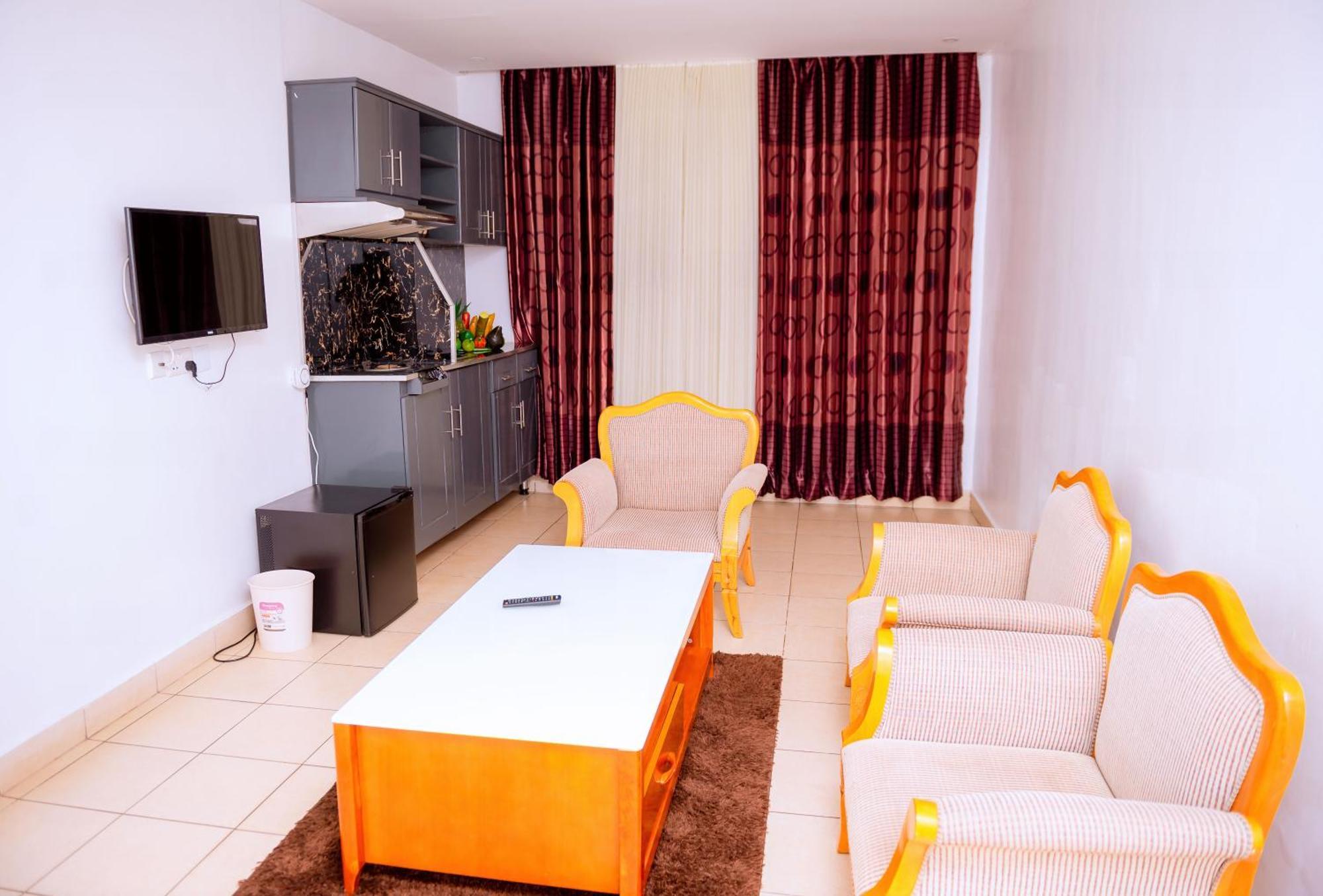 Quiet Haven Hotel Кигали Екстериор снимка