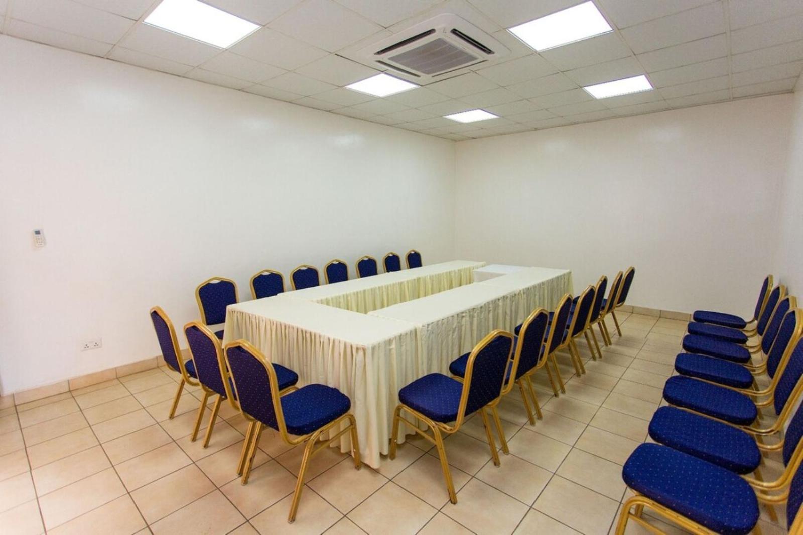 Quiet Haven Hotel Кигали Екстериор снимка